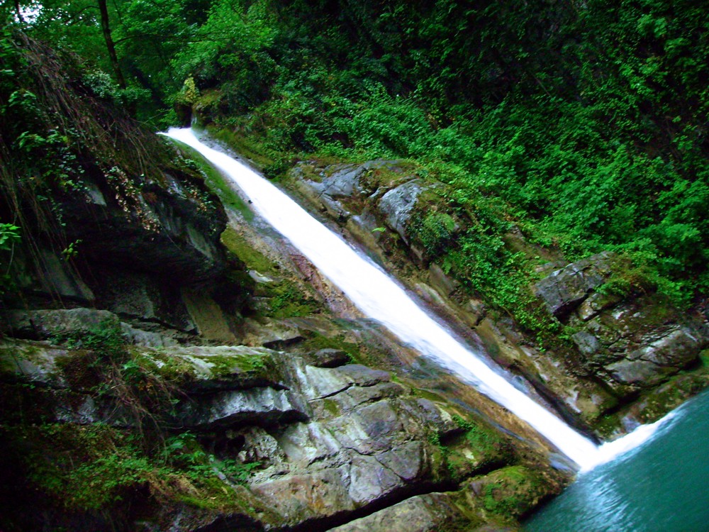 آبشار شیر آباد خان