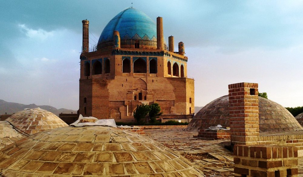 sultaniyeh dome in zanjan 1 1 | گنبد سلطانیه زنجان • درناتریپ ✈️