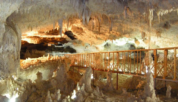 79 | غار کتله خور؛ محل طلوع خورشید • درناتریپ ✈️