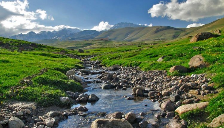 گلستان | پیست اسکی و روستای آلوارس • درناتریپ ✈️