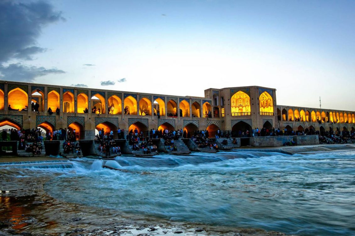 isfahan pole khajo | اکو کمپ متین آباد • درناتریپ ✈️