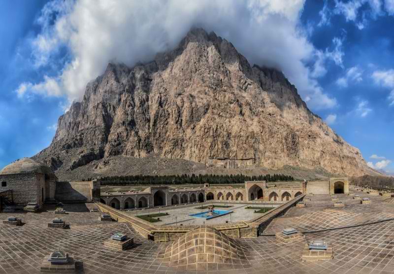 mount behistun05 | جاهای دیدنی کرمانشاه • درناتریپ ✈️