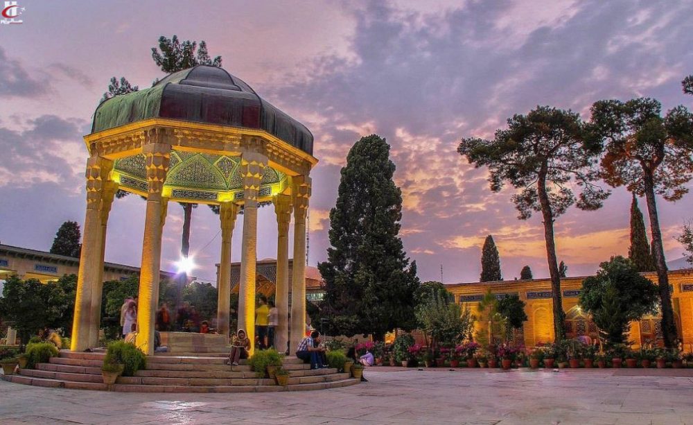 شیراز | اقامتگاه بومگردی باغ ریحان • درناتریپ ✈️