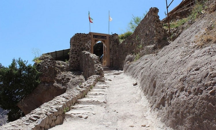 Alamut Castle Qazvin Iran Persia Advisor alamut2 1024x619 min | قلعه الموت • درناتریپ ✈️