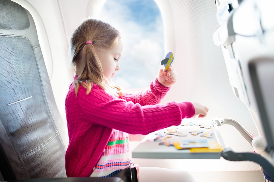 kids in airplane | • درناتریپ ✈️