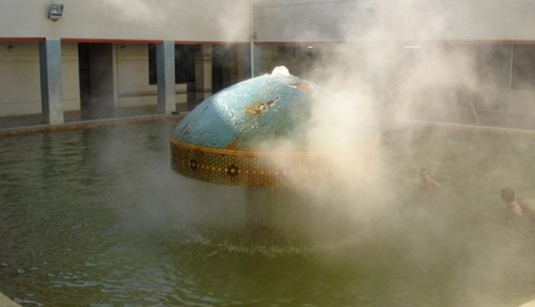 mahallat hot springs 01 1280x720 1 | • درناتریپ ✈️
