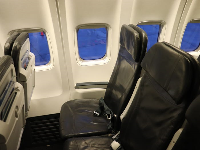 صندلی های هواپیما  در زمان شیوع کرونا