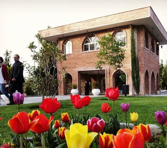 باغ گل کرمانشاه
