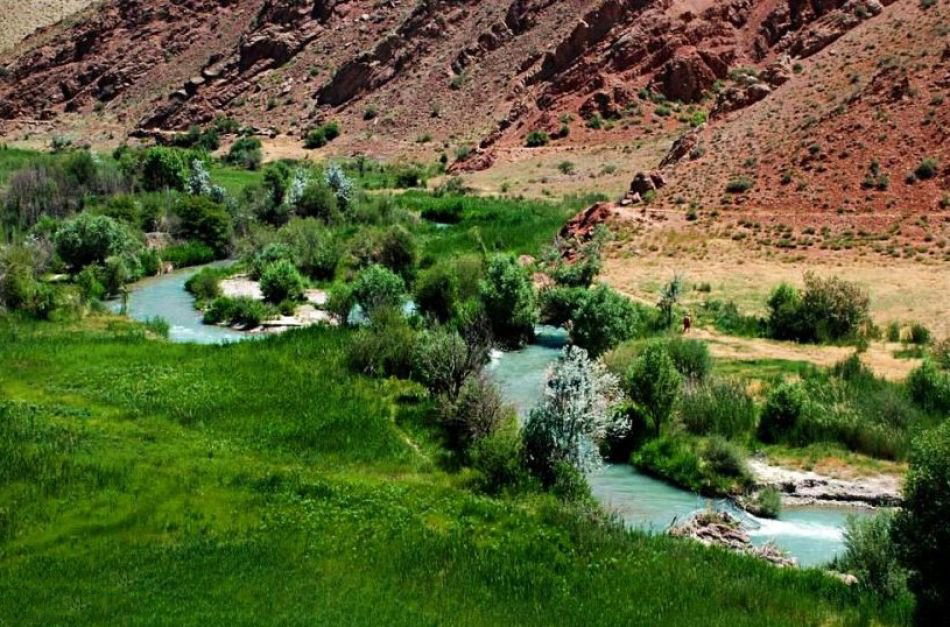 | روستای زرین دشت • درناتریپ ✈️