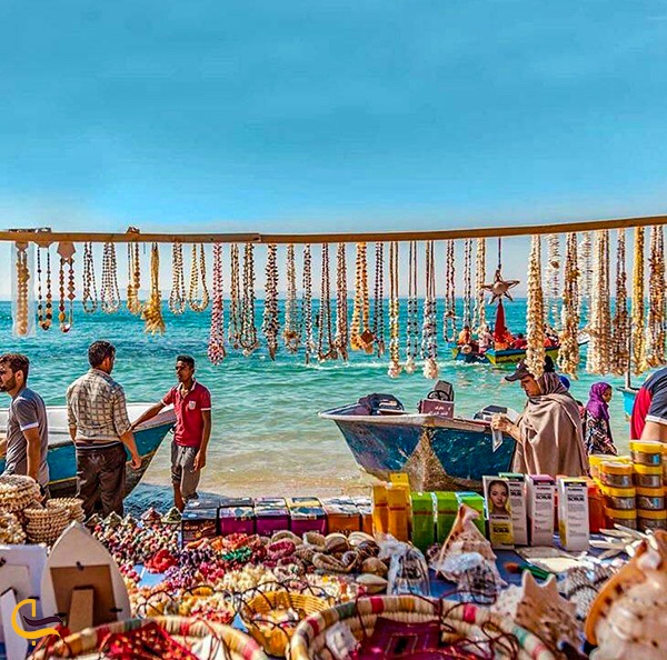 Buy souvenirs from the seaside market of the beautiful island of Lavan | جزیره لاوان • درناتریپ ✈️