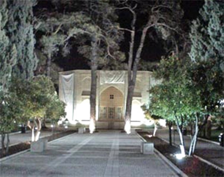 | باغ تخت شیراز • درناتریپ ✈️