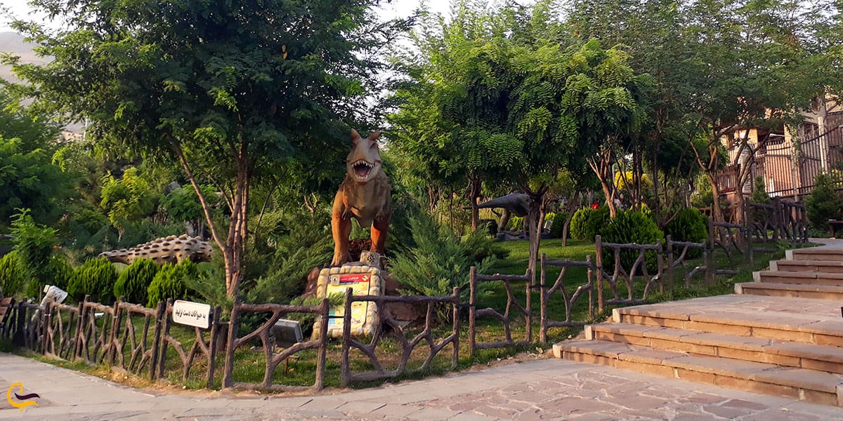 Jurassic Park entrance space | پارک ژوراسیک • درناتریپ ✈️