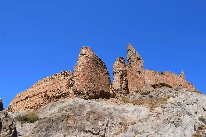 روستای امامه - قلعه مازیار