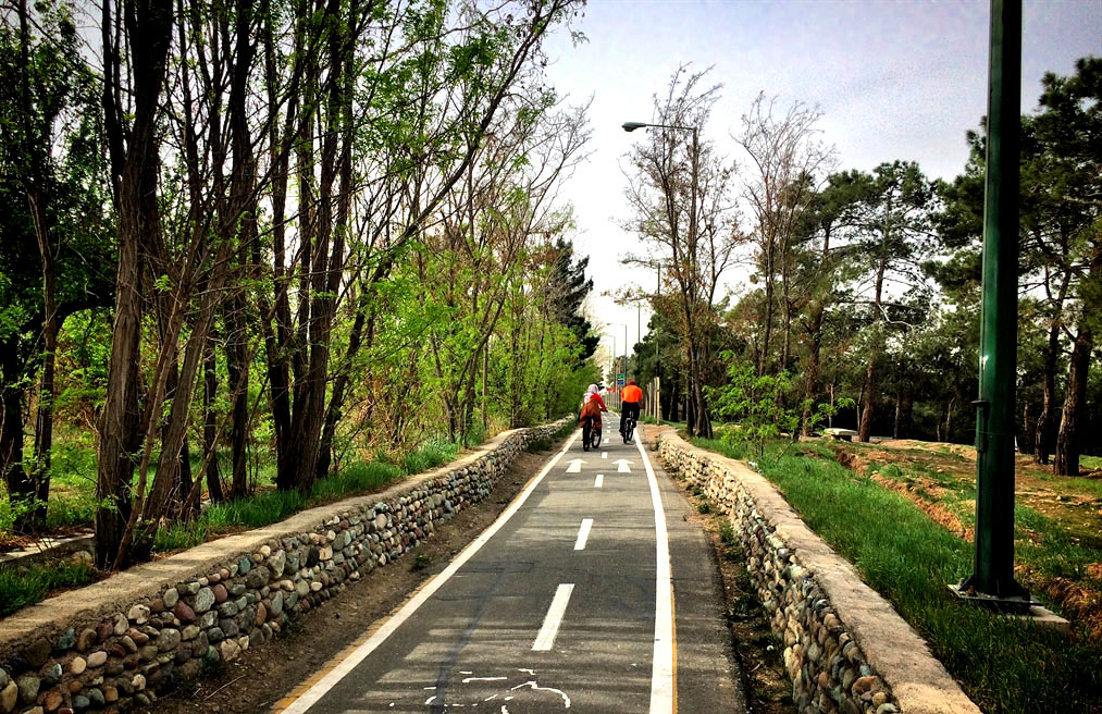 بهترین مسیر های دوچرخه سواری تهران - پارک چیتگر