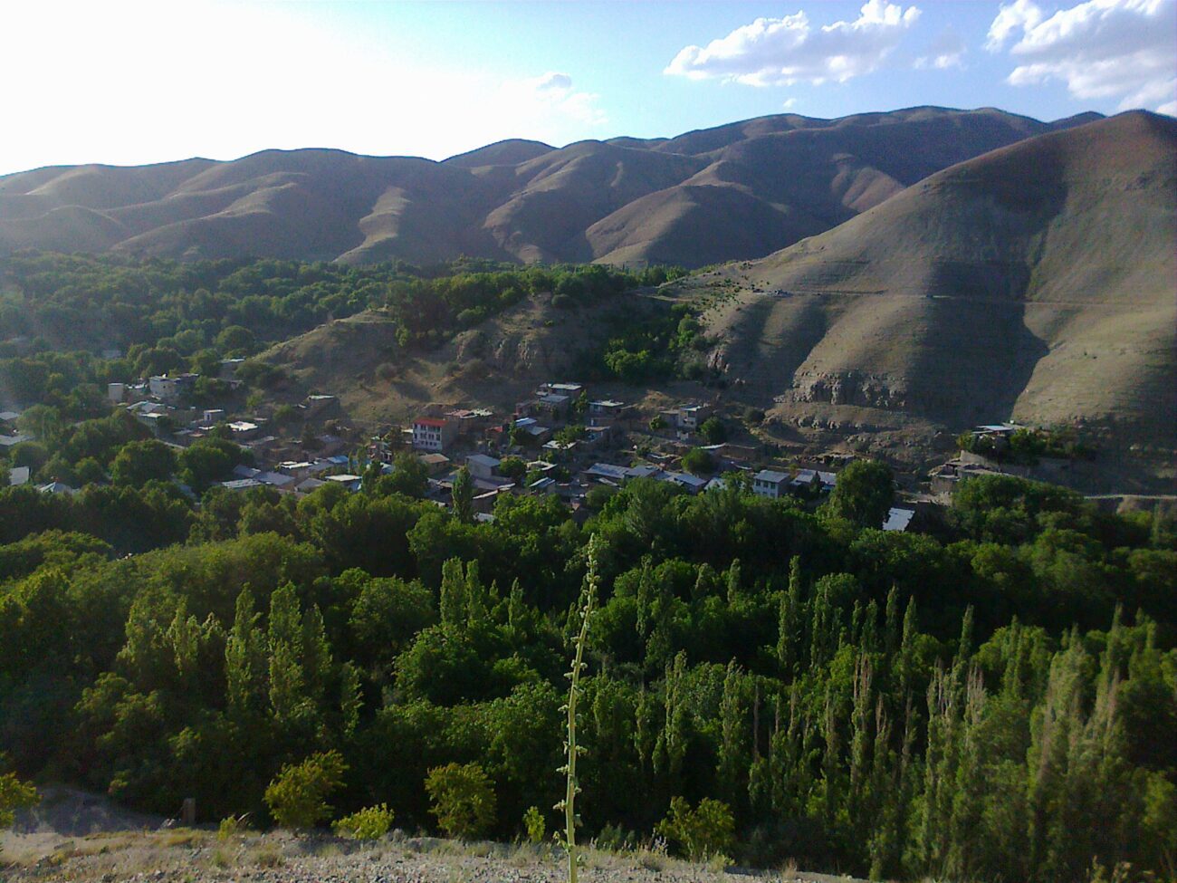 Manzareh 1 bahar 1390 scaled | روستای برغان • درناتریپ ✈️