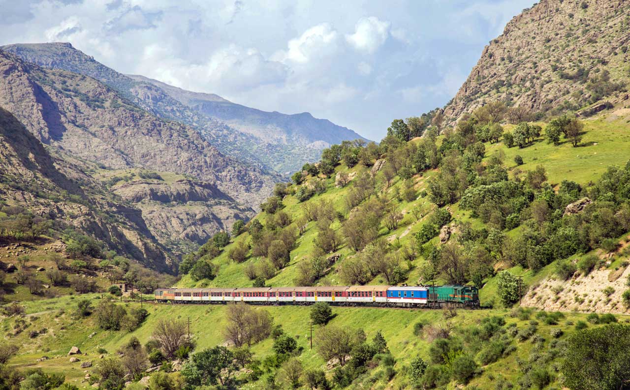 train tour South Rail Route Lorestan Iran | نکات مراقبت از پوست در سفر • درناتریپ ✈️