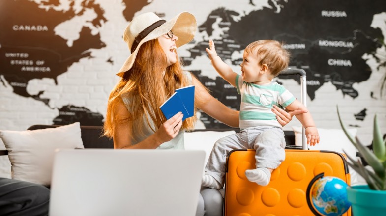 traveling with baby and toddler 1539248495 785X440 1 | راهنمای سفر با نوزاد • درناتریپ ✈️